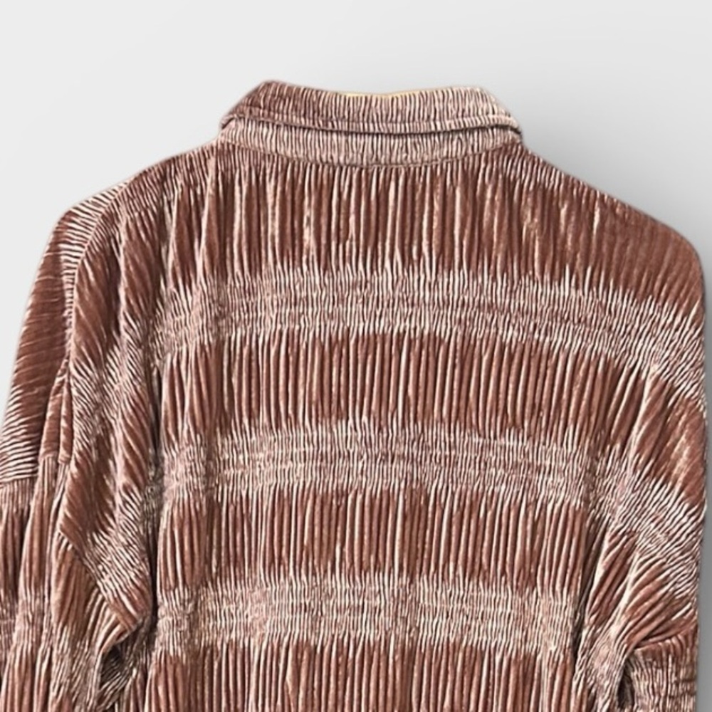 Umgee Velvet Ruched Tiered Button Up Long Sleeve Top Blush Size Medium - Picture 10 of 12